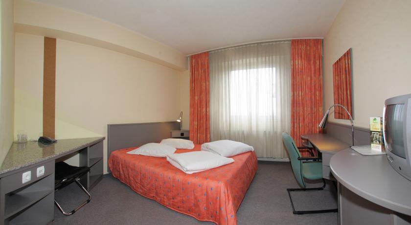 Hotel Seneca Baia Mare Extérieur photo