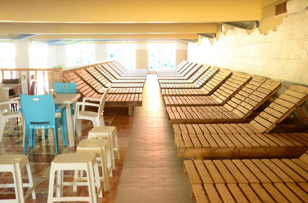 Hotel Seneca Baia Mare Extérieur photo