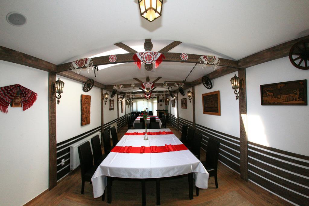 Hotel Seneca Baia Mare Extérieur photo