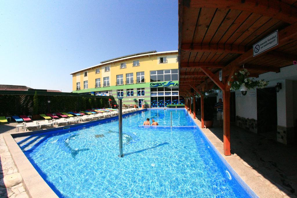 Hotel Seneca Baia Mare Extérieur photo