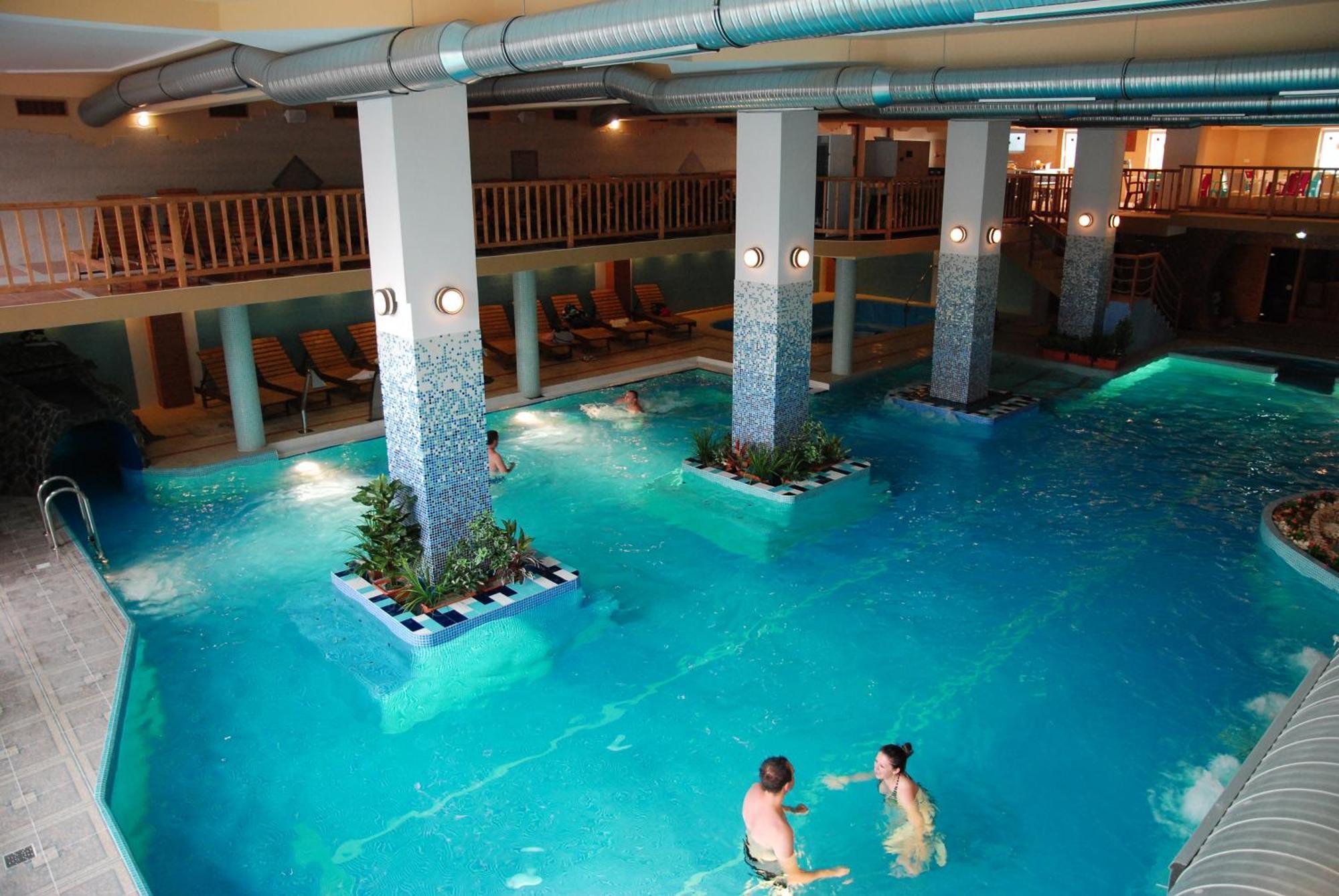 Hotel Seneca Baia Mare Extérieur photo